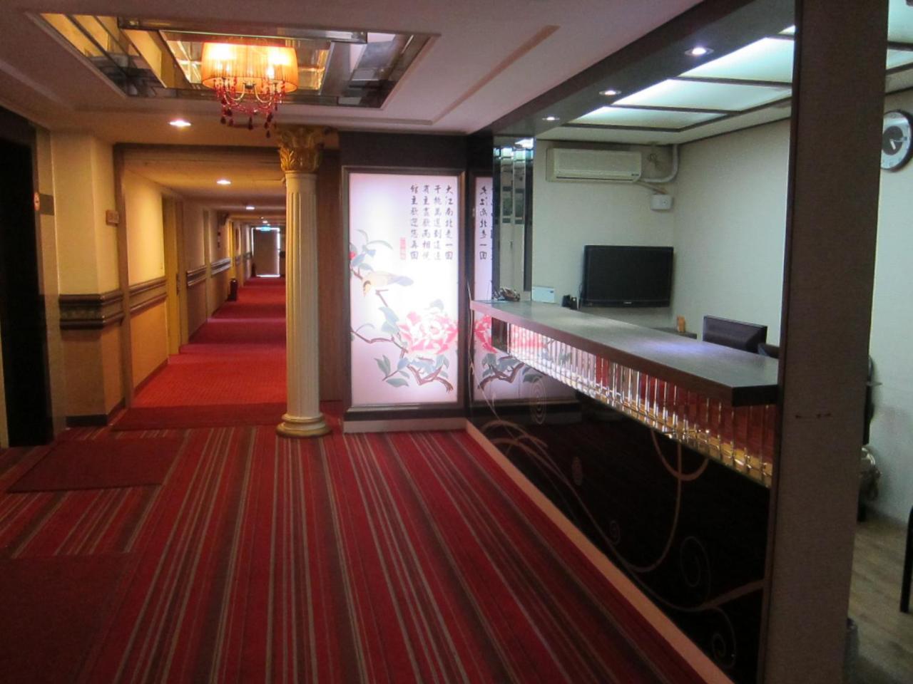 Da Chien Hotel Каосюн Екстериор снимка
