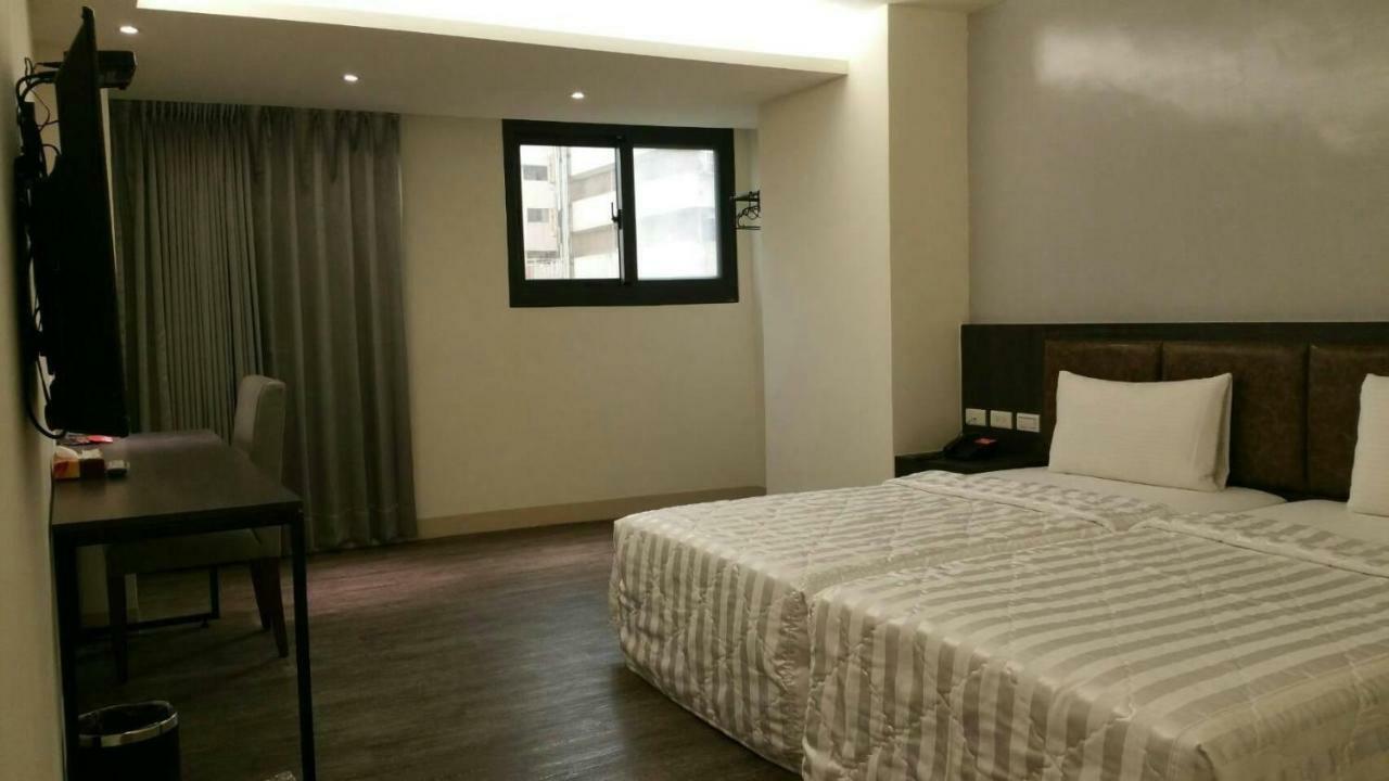 Da Chien Hotel Каосюн Екстериор снимка